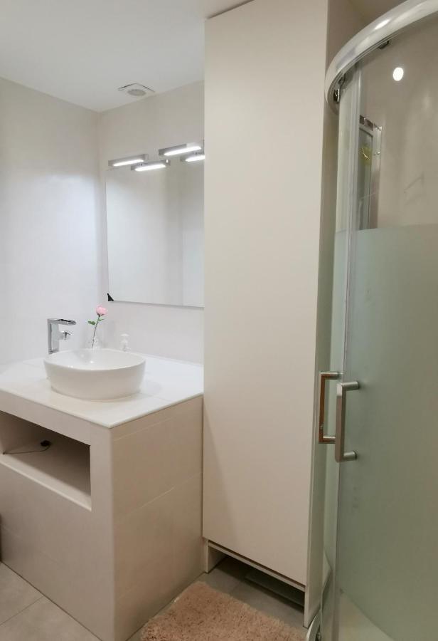 Duplex / Beach 3Min/ Bcn Center 10Min/Tren 2Min Apartment Sant Adria de Besos Exterior photo
